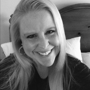 Meet your Posher, Courtney